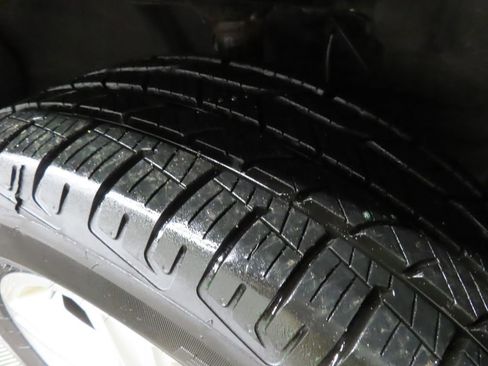 Used 2013 Honda Ridgeline RTL image 9