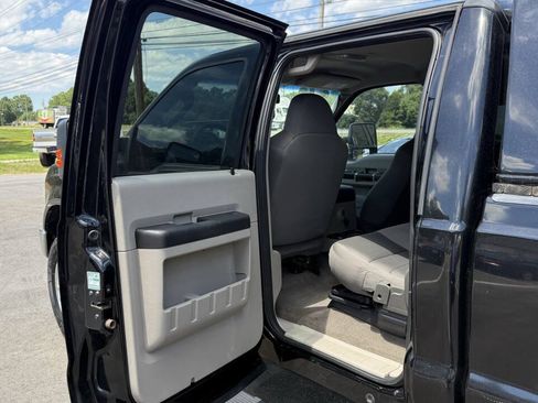 Used 2010 Ford F250 XLT AWD/4WD image 12