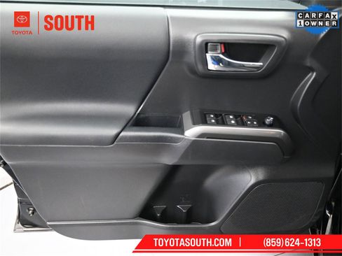 Used 2023 Toyota Tacoma TRD Sport image 22