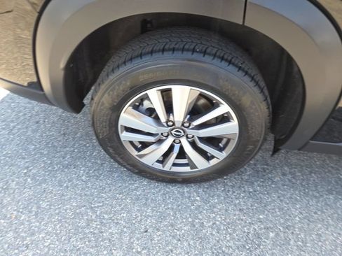 Used 2026 Nissan Pathfinder SL AWD/4WD image 12