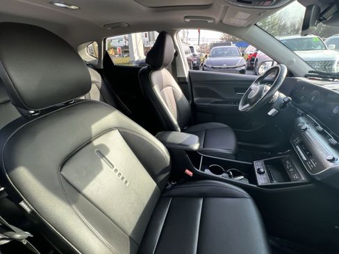 Used 2024 Hyundai Kona Limited image 27