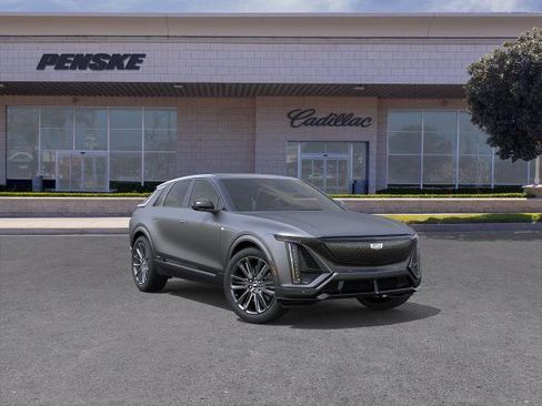 New 2026 Cadillac Lyriq V AWD/4WD image 1