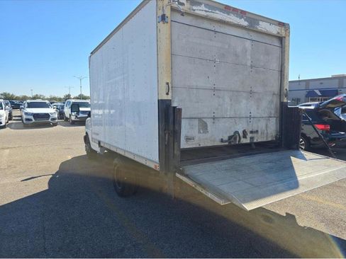 Used 2008 Chevrolet Express 3500 image 6