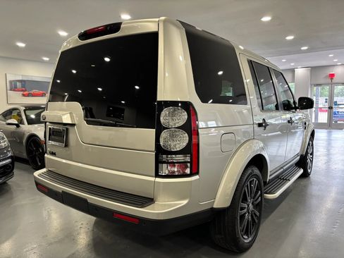 Used 2016 Land Rover LR4 HSE AWD/4WD image 7