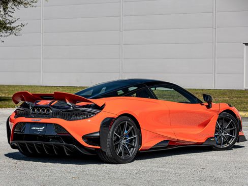 Used 2021 McLaren 765LT image 43