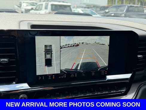 Used 2024 Chevrolet Silverado 1500 ZR2 AWD/4WD image 24