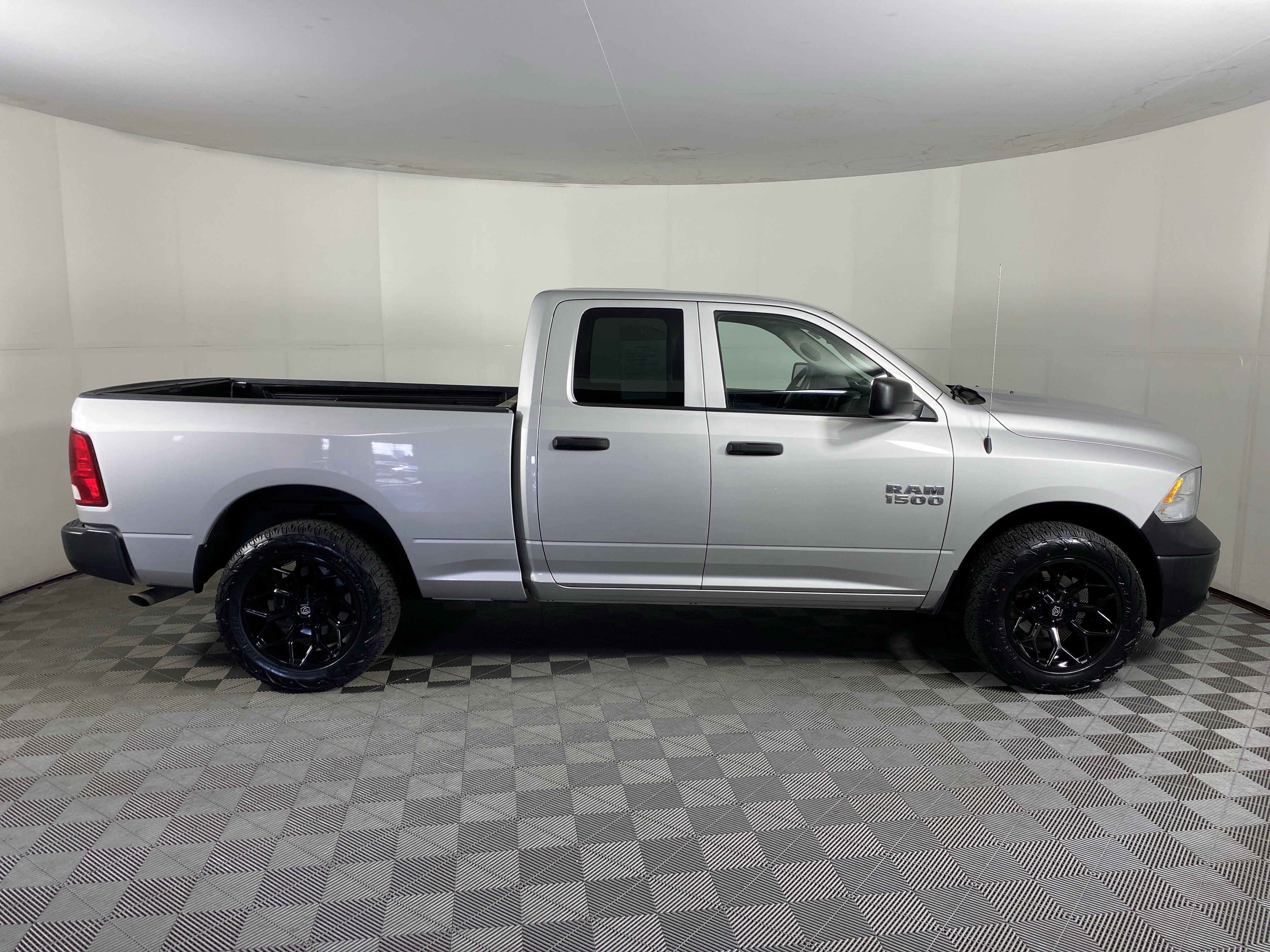 Used 2016 RAM 1500 Tradesman w/ Protection Group AWD/4WD image 30