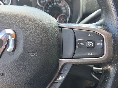 Used 2024 RAM 3500 Tradesman w/ Chrome Appearance Group AWD/4WD image 15
