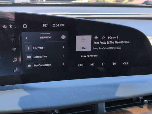 Used 2023 Lucid Air Touring AWD/4WD image 23