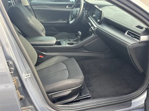 Used 2024 Kia K5 LXS image 13