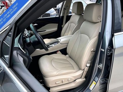 Used 2020 Buick Envision Essence FWD image 32