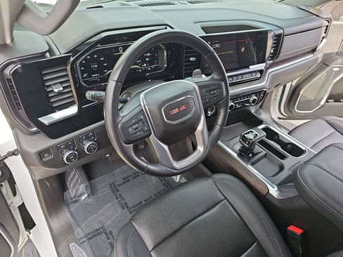 Used 2023 GMC Sierra 1500 SLT w/ SLT Premium Package image 15