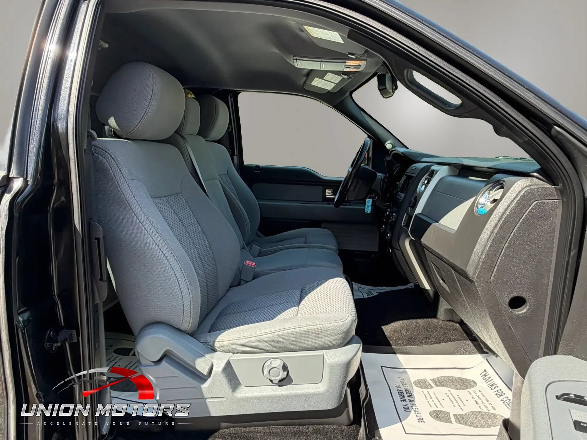 Used 2014 Ford F150 XLT w/ Equipment Group 302A Luxury AWD/4WD image 19