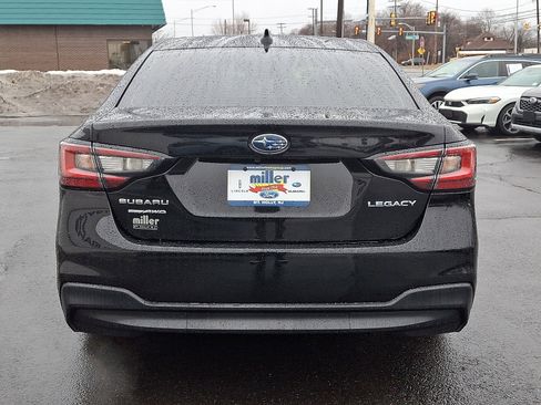 Used 2022 Subaru Legacy Premium image 5