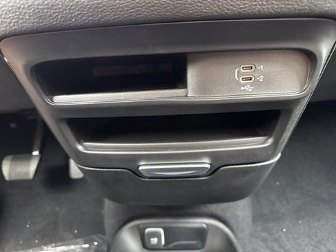 New 2026 Chrysler Pacifica Select image 20