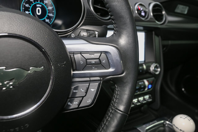 Used 2021 Ford Mustang GT Premium w/ GT Performance Package RWD image 31