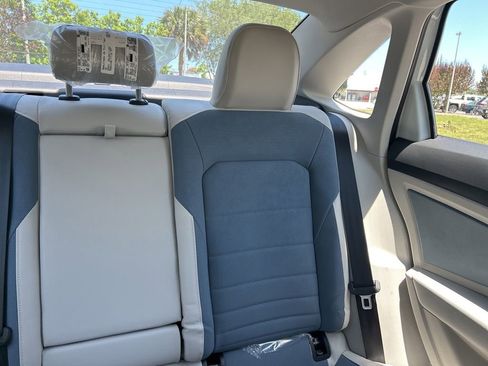 New 2026 Volkswagen Jetta SE FWD image 14