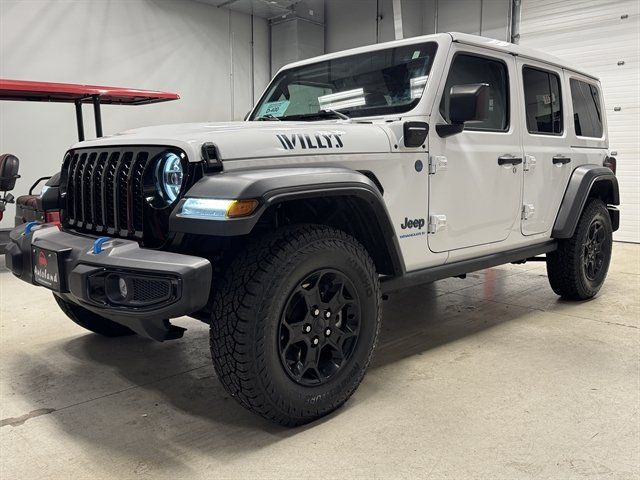 Used 2023 Jeep Wrangler Unlimited w/ Sun & Screen Package AWD/4WD image 3