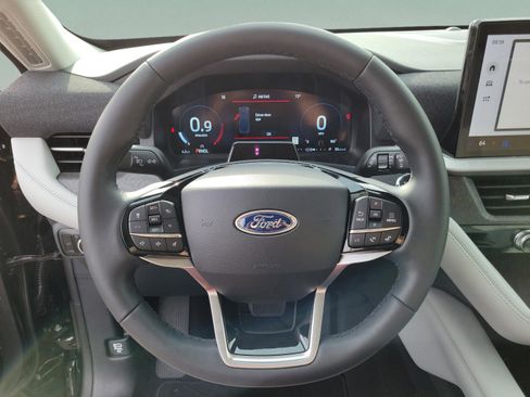 New 2026 Ford Explorer Platinum AWD/4WD image 21