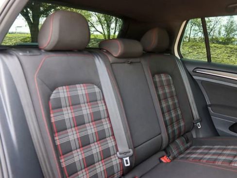 Used 2016 Volkswagen GTI S image 18