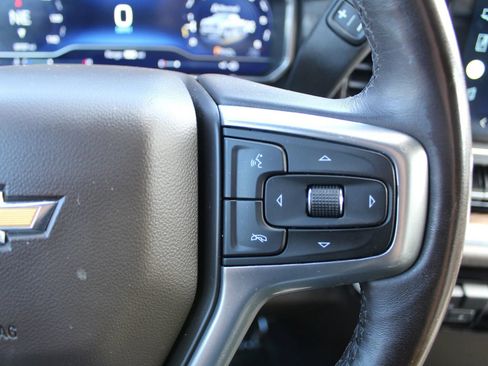 Used 2022 Chevrolet Silverado 1500 LT w/ Safety Package AWD/4WD image 17