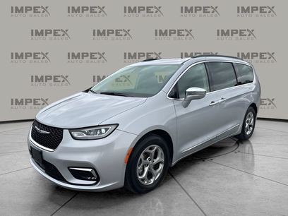 Used 2022 Chrysler Pacifica Limited