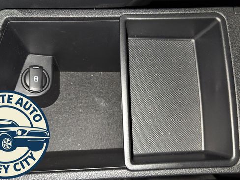 Used 2018 Kia Optima EX w/ Premium Package image 18