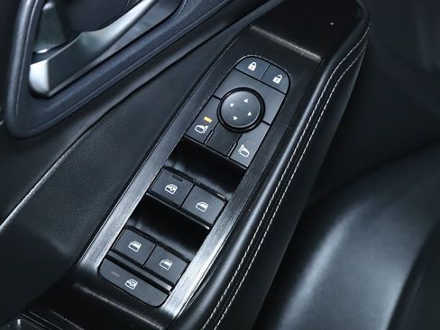 Used 2023 Nissan Rogue SV w/ SV Premium Package image 17