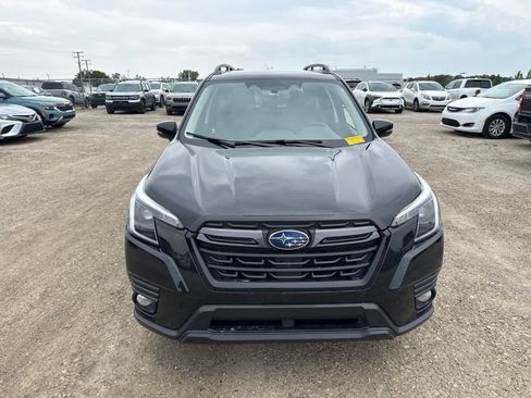 Used 2023 Subaru Forester Limited AWD/4WD image 10