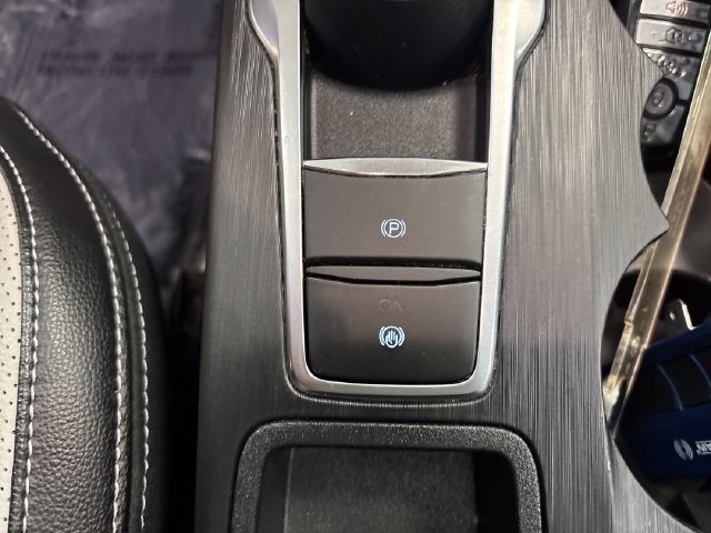 Used 2023 Ford Escape Platinum w/ Premium Technology Package AWD/4WD image 29