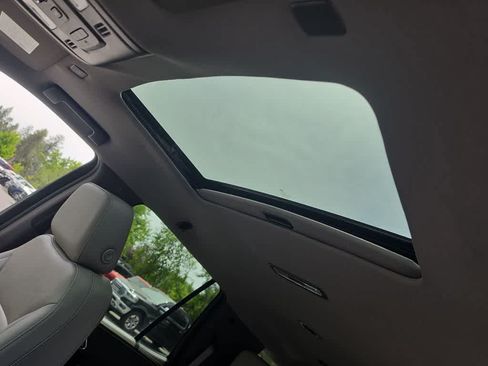 Used 2021 Chevrolet Tahoe LT AWD/4WD image 21