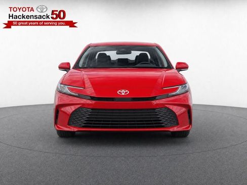 Used 2026 Toyota Camry LE FWD image 5