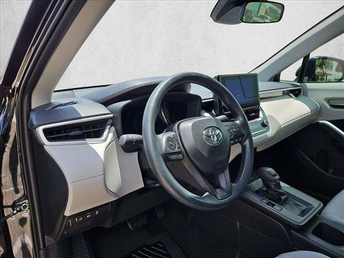 Used 2026 Toyota Corolla Cross L FWD image 10