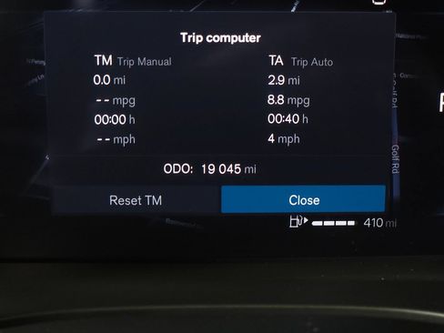 Certified 2025 Volvo XC60 B5 Core AWD/4WD image 24