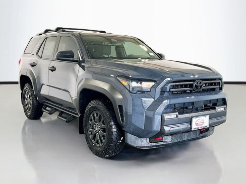 New 2026 Toyota 4Runner SR5 AWD/4WD image 3