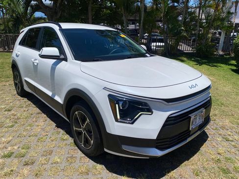 Used 2024 Kia Niro EX FWD image 19