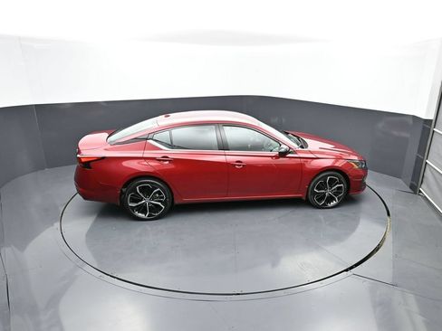 Used 2024 Nissan Altima 2.5 SR AWD/4WD image 39