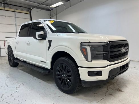 Used 2025 Ford F150 Lariat w/ Equipment Group 502A High AWD/4WD image 7