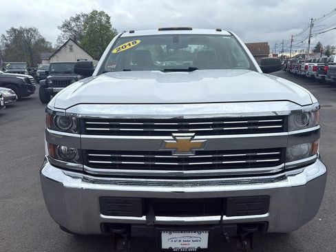 Used 2018 Chevrolet Silverado 2500 W/T w/ Snow Plow Prep Package AWD/4WD image 2