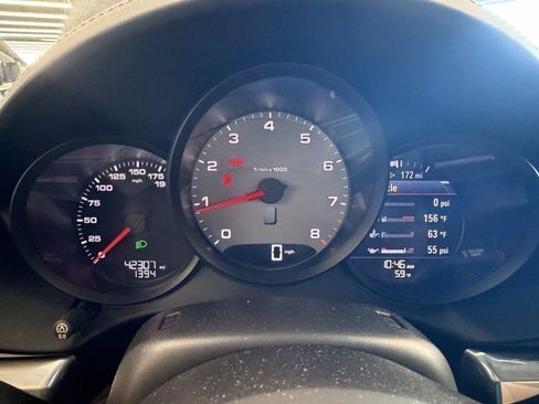 Used 2017 Porsche 718 Cayman S image 8