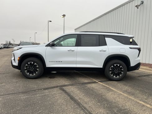 New 2026 Chevrolet Traverse Z71 w/ Enhanced Driving Package image 2