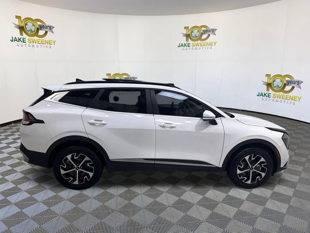 Certified 2025 Kia Sportage EX w/ Premium Package AWD/4WD image 11