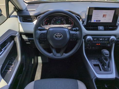 Used 2024 Toyota RAV4 XLE w/ Convenience Package FWD image 16
