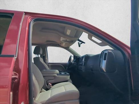 Used 2018 Chevrolet Silverado 1500 LT w/ Texas Edition image 17