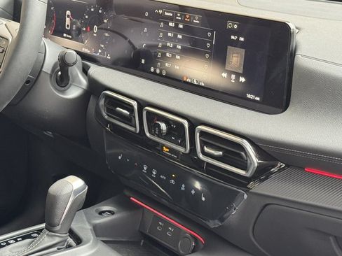 New 2026 Nissan Sentra SV w/ SV Convenience Package FWD image 11
