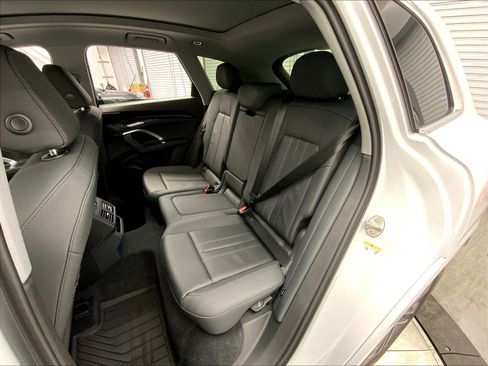 New 2025 Audi Q5 Premium image 21