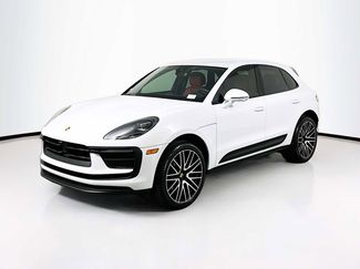 Certified 2025 Porsche Macan video 1