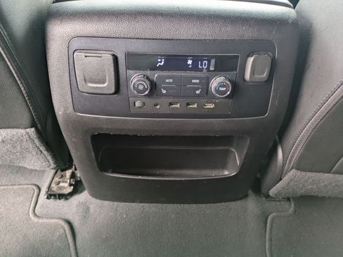 Used 2019 Chevrolet Tahoe LT image 15