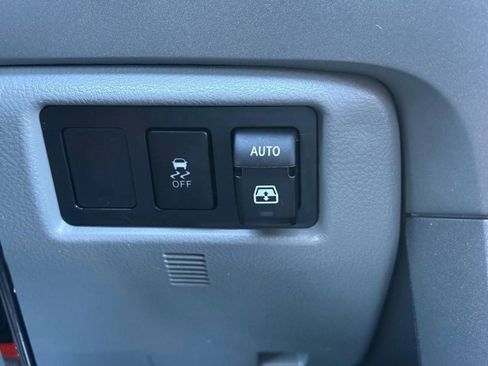 Used 2015 Toyota Sequoia SR5 image 31