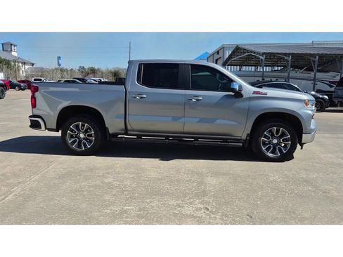 Used 2024 Chevrolet Silverado 1500 LT image 9